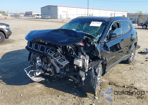 2019 Jeep Compass Sun And Wheel Fwd из США, поврежденный, VIN 3C4NJCBB3KT637327